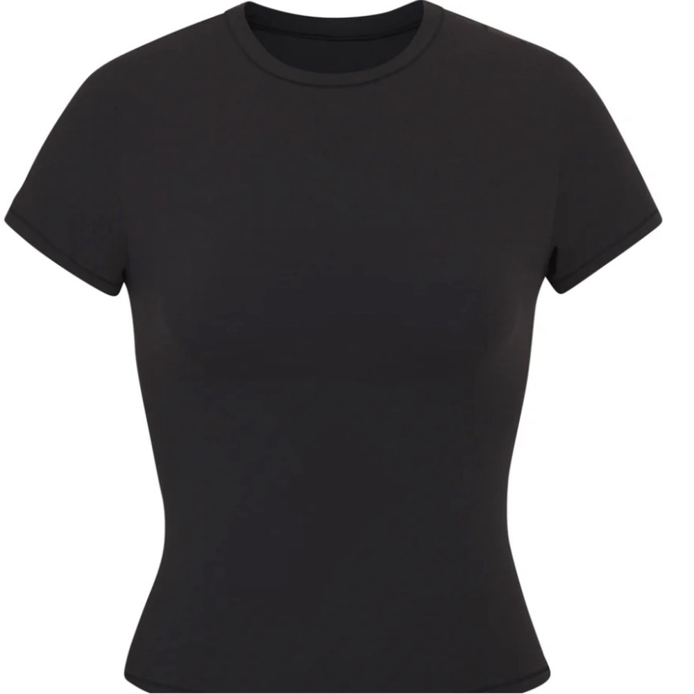 Skims Fits Everybody Tee size small